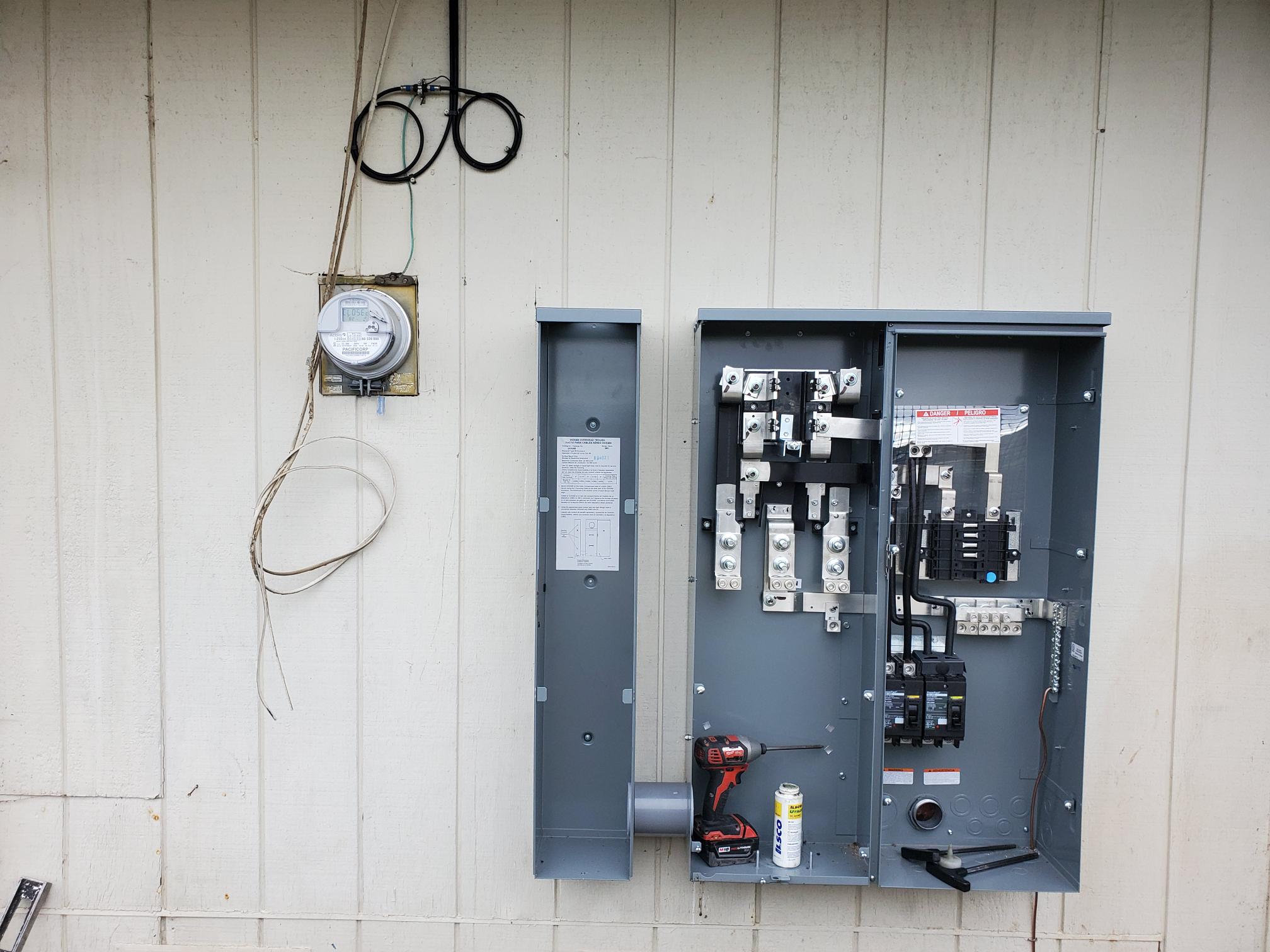 Residential electrical service equipment and meter for a service change in Southern Oregon